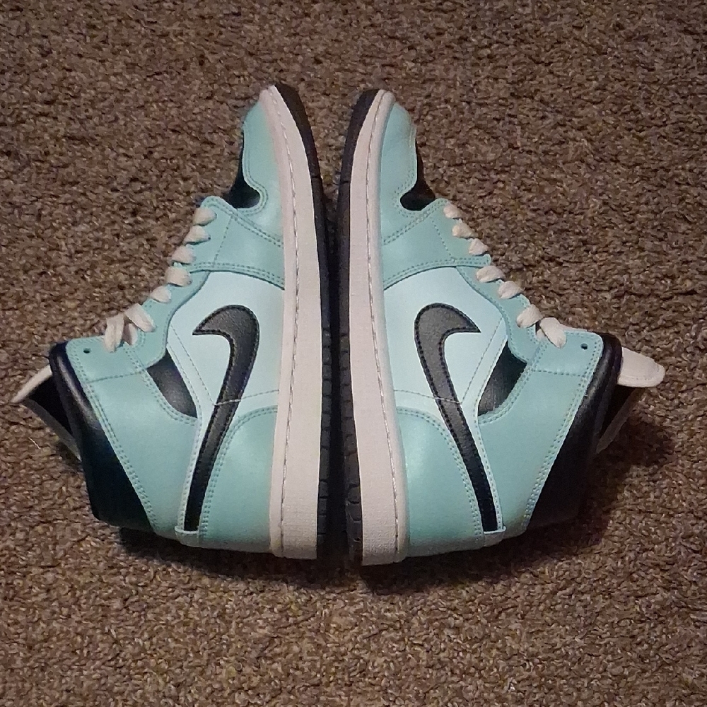 AIR JORDAN Womens/ big girls "Aqua Black" BQ6472 300 - Picture 7 of 8